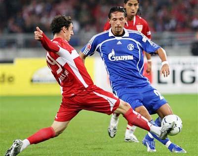 据消息人士 据消息人士